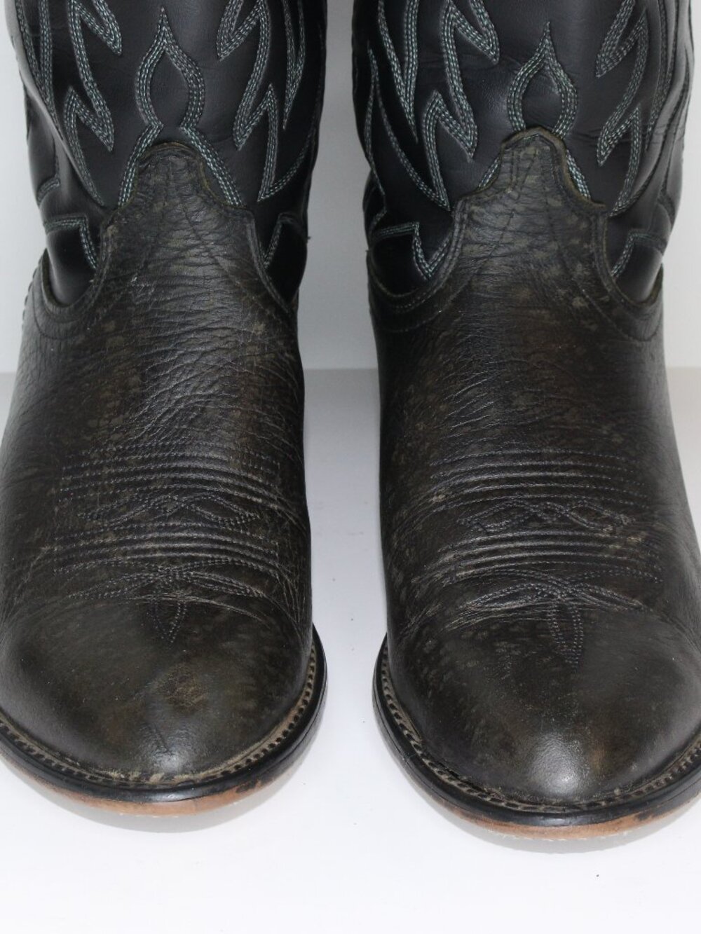 Laredo Black Leather Cowboy Boots (US 9.5 EE) - Picture 9 of 12